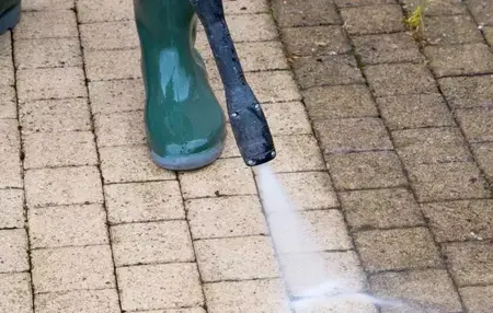 How to Use a Pressure Washer Safely