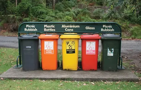 How to Use a Recycling Bin